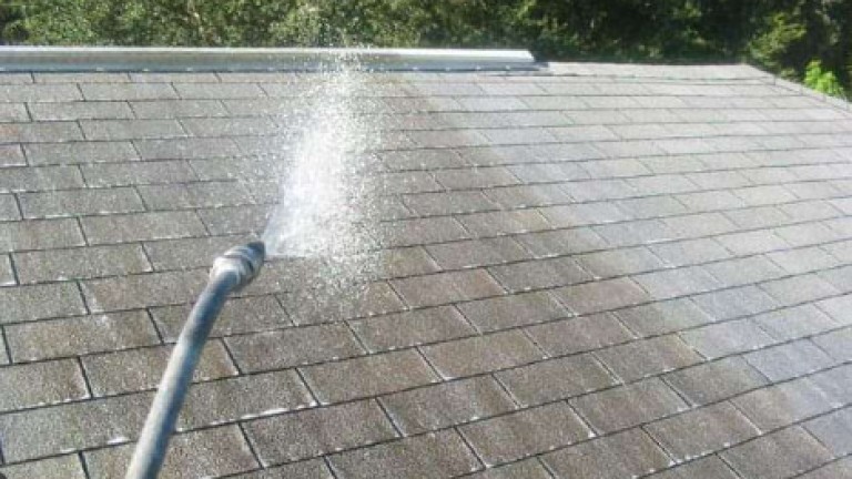 what is soft wash roof cleaning